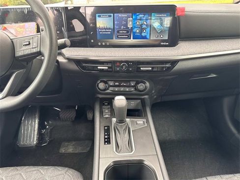 New 2026 Nissan Kicks SV w/ SV Premium Package image 18