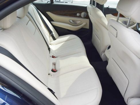 Used 2019 Mercedes-Benz E 450 4MATIC Sedan w/ Premium Package image 36
