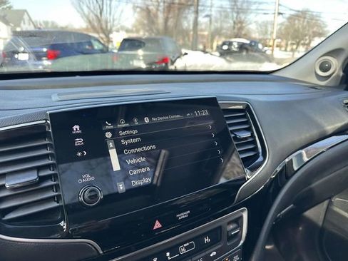 Certified 2022 Honda Pilot Touring image 24