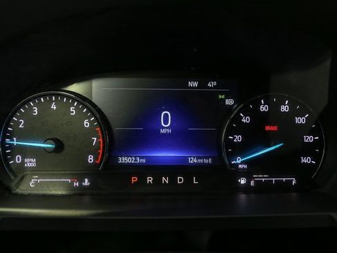 Used 2022 Ford Explorer XLT image 33