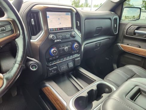 Used 2021 Chevrolet Silverado 1500 High Country w/ Technology Package AWD/4WD image 25