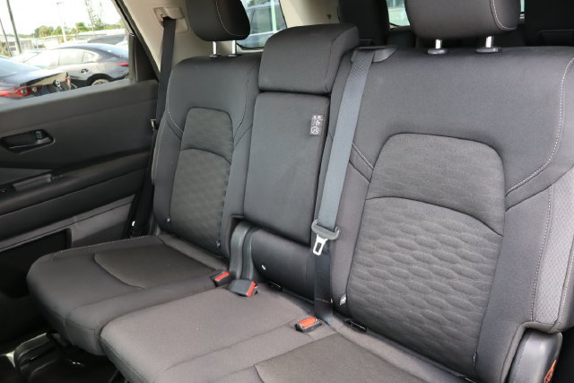 Used 2024 Nissan Pathfinder SV FWD image 15