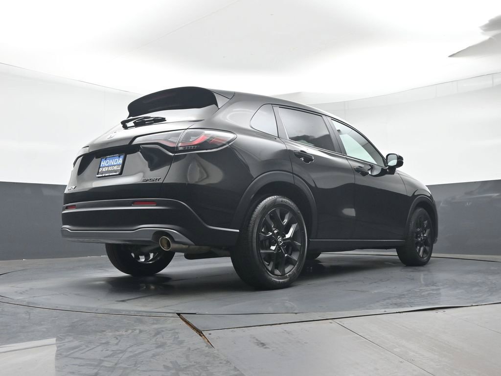 Used 2025 Honda HR-V Sport image 31