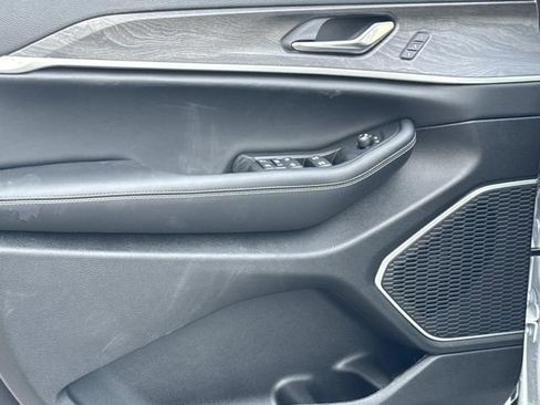 New 2026 Jeep Grand Cherokee Limited image 28