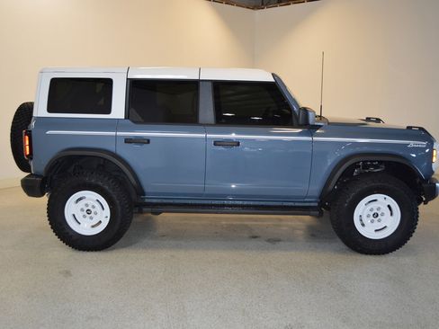 Used 2024 Ford Bronco Heritage Edition image 2