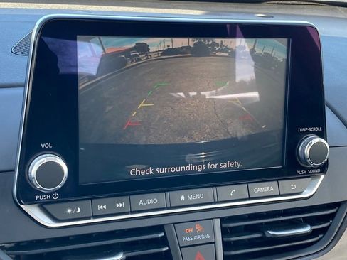 Used 2024 Nissan Altima 2.5 SV image 20