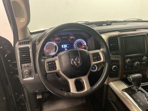 Used 2013 RAM 1500 Laramie w/ Convenience Group image 19
