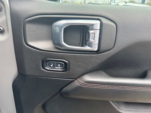 Used 2021 Jeep Gladiator Rubicon image 14