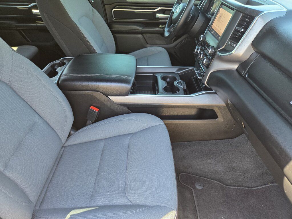 Used 2024 RAM 1500 Big Horn AWD/4WD image 14