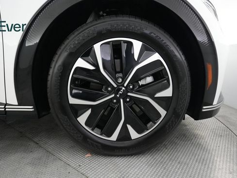 Used 2024 Kia EV6 Wind RWD image 20