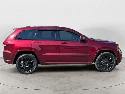 Used 2020 Jeep Grand Cherokee Altitude AWD/4WD image 6