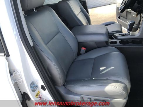 Used 2017 Toyota Sequoia Limited w/ Safety & Convenience Package RWD image 25