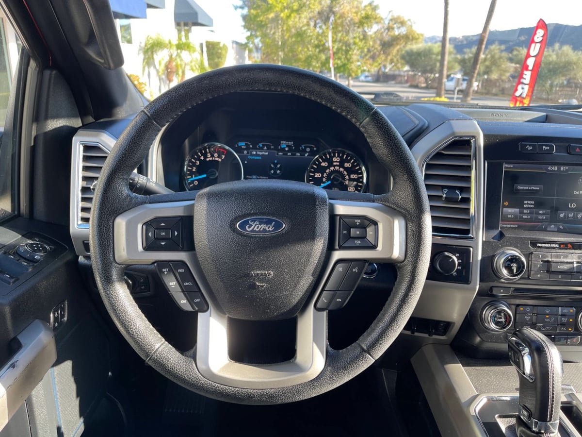 Used 2015 Ford F150 Lariat w/ Equipment Group 502A Luxury AWD/4WD image 12