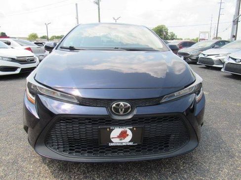 Used 2021 Toyota Corolla LE FWD image 3
