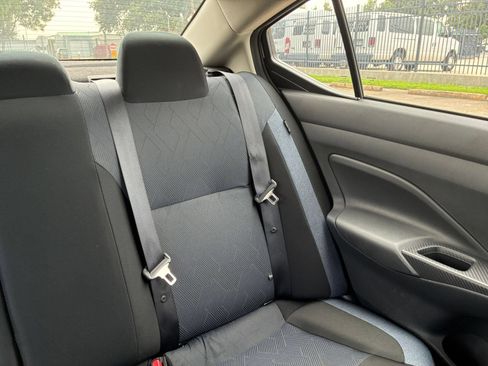 Used 2025 Nissan Versa SV FWD image 34