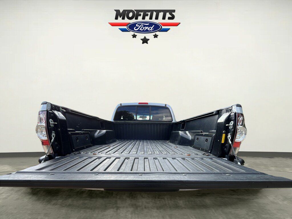 Used 2011 Toyota Tacoma PreRunner w/ SR5 Pkg #2 RWD image 18