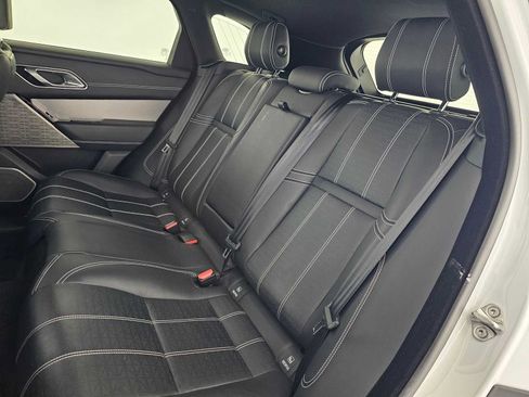 Used 2018 Land Rover Range Rover Velar R-Dynamic HSE AWD/4WD image 17