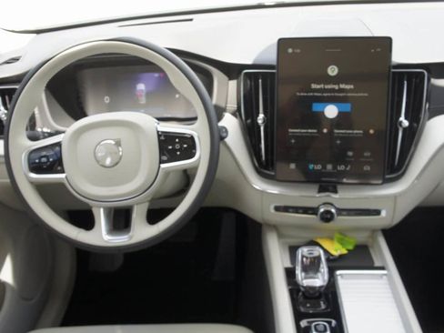 New 2026 Volvo XC60 B5 Ultra w/ Protection Package Premier image 11