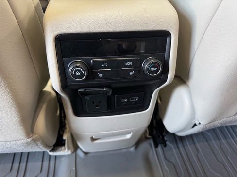 Certified 2021 GMC Acadia Denali w/ Denali Ultimate Package image 14