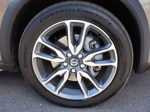 Used 2015 Volvo V60 T5 Cross Country w/ Protection Package AWD/4WD image 43