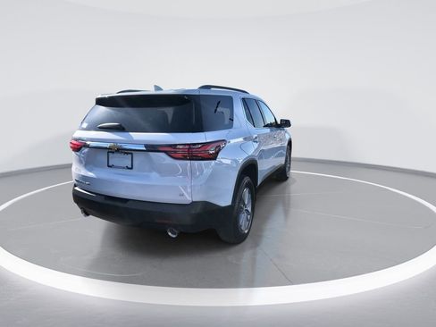 Used 2023 Chevrolet Traverse LT AWD/4WD image 8