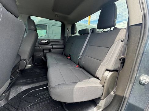 Used 2020 Chevrolet Silverado 2500 Custom w/ Custom Value Package image 11