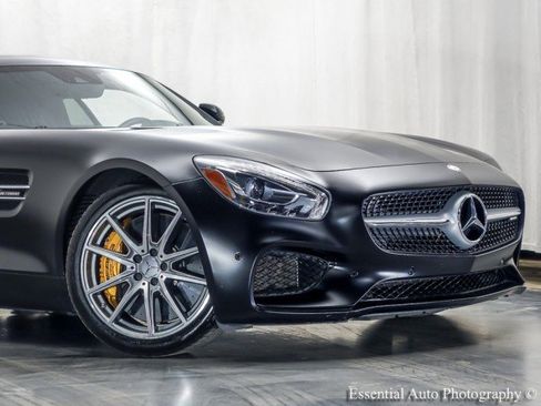 Used 2016 Mercedes-Benz AMG GT S image 2
