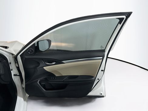 Used 2017 Honda Civic EX-L image 32