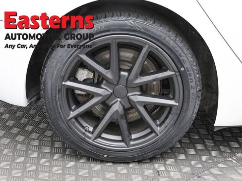 Used 2023 Tesla Model 3 Standard Range image 24