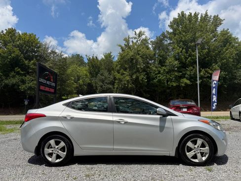 Used 2012 Hyundai Elantra GLS w/ Preferred Pkg 3 FWD image 7