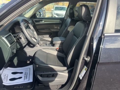 Used 2023 Volkswagen Atlas SEL image 11