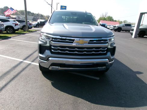 New 2026 Chevrolet Silverado 1500 LTZ w/ LTZ Premium Package image 9