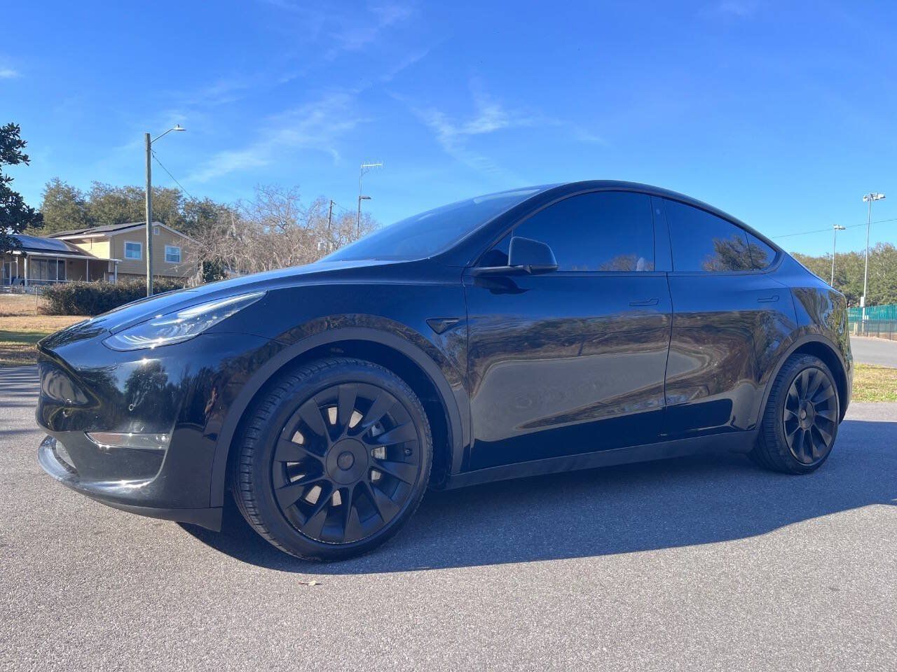 Used 2021 Tesla Model Y Long Range AWD/4WD image 2