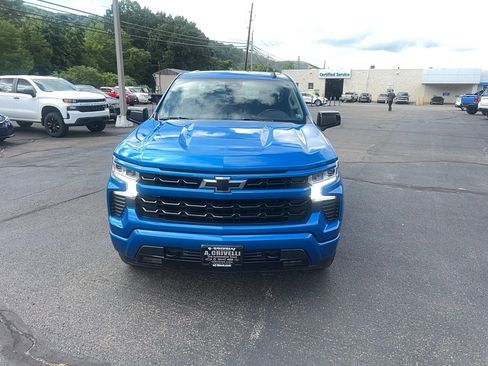 Used 2022 Chevrolet Silverado 1500 RST image 2