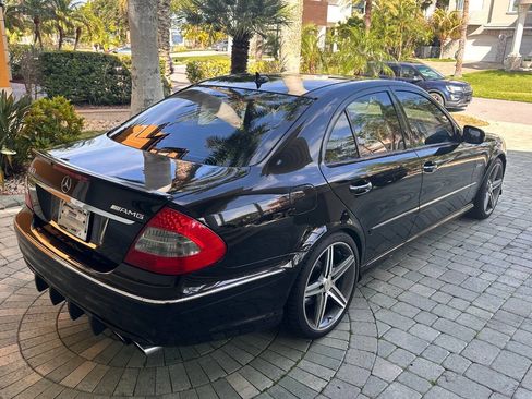 Used 2008 Mercedes-Benz E 63 AMG Sedan image 32