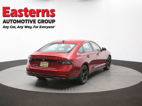 Used 2025 Honda Accord SE image 39
