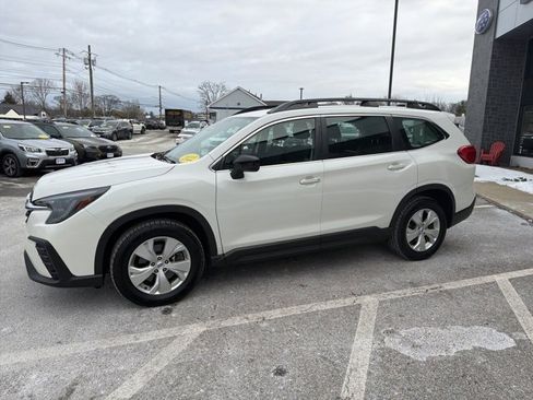 Used 2023 Subaru Ascent 8-Passenger image 2