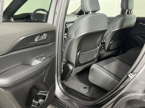 New 2025 Jeep Grand Cherokee Laredo w/ Luxury Tech Group I image 25