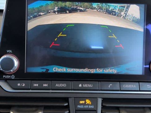 Used 2024 Nissan Altima 2.5 SV image 29