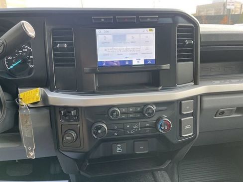 Used 2024 Ford F550 2WD Regular Cab Super Duty image 18