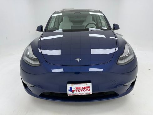 Used 2023 Tesla Model Y Long Range image 3