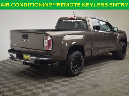 Used 2015 GMC Canyon 4x4 Extended Cab w/ Convenience Package image 8