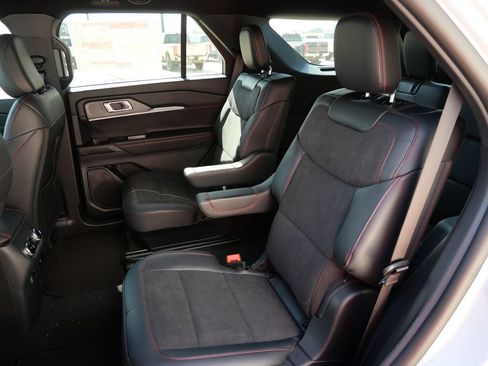 New 2026 Ford Explorer ST AWD/4WD image 17