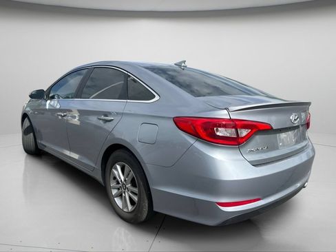Used 2017 Hyundai Sonata SE FWD image 11