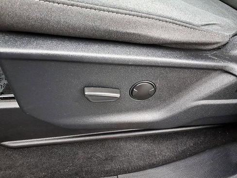 Used 2023 Ford F150 XLT image 21