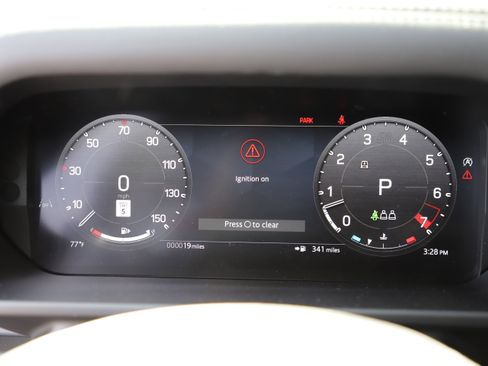 New 2026 Land Rover Defender 110 X-Dynamic SE image 20