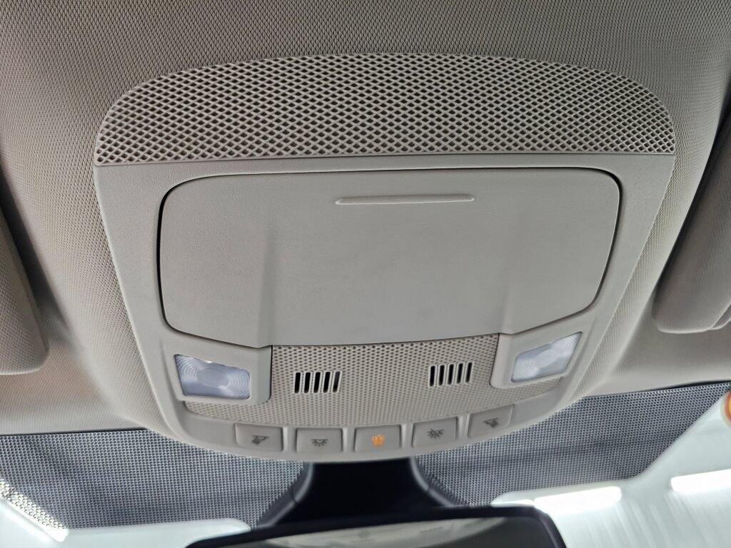 Used 2024 Ford Edge SEL AWD/4WD image 18
