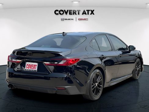 Used 2025 Toyota Camry SE w/ Convenience Package FWD image 7