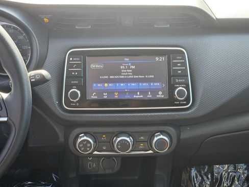 Used 2022 Nissan Kicks S w/ Interior Electronics Package FWD image 15