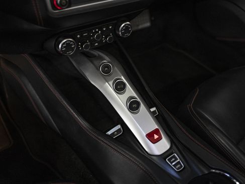 Used 2015 Ferrari California T image 40